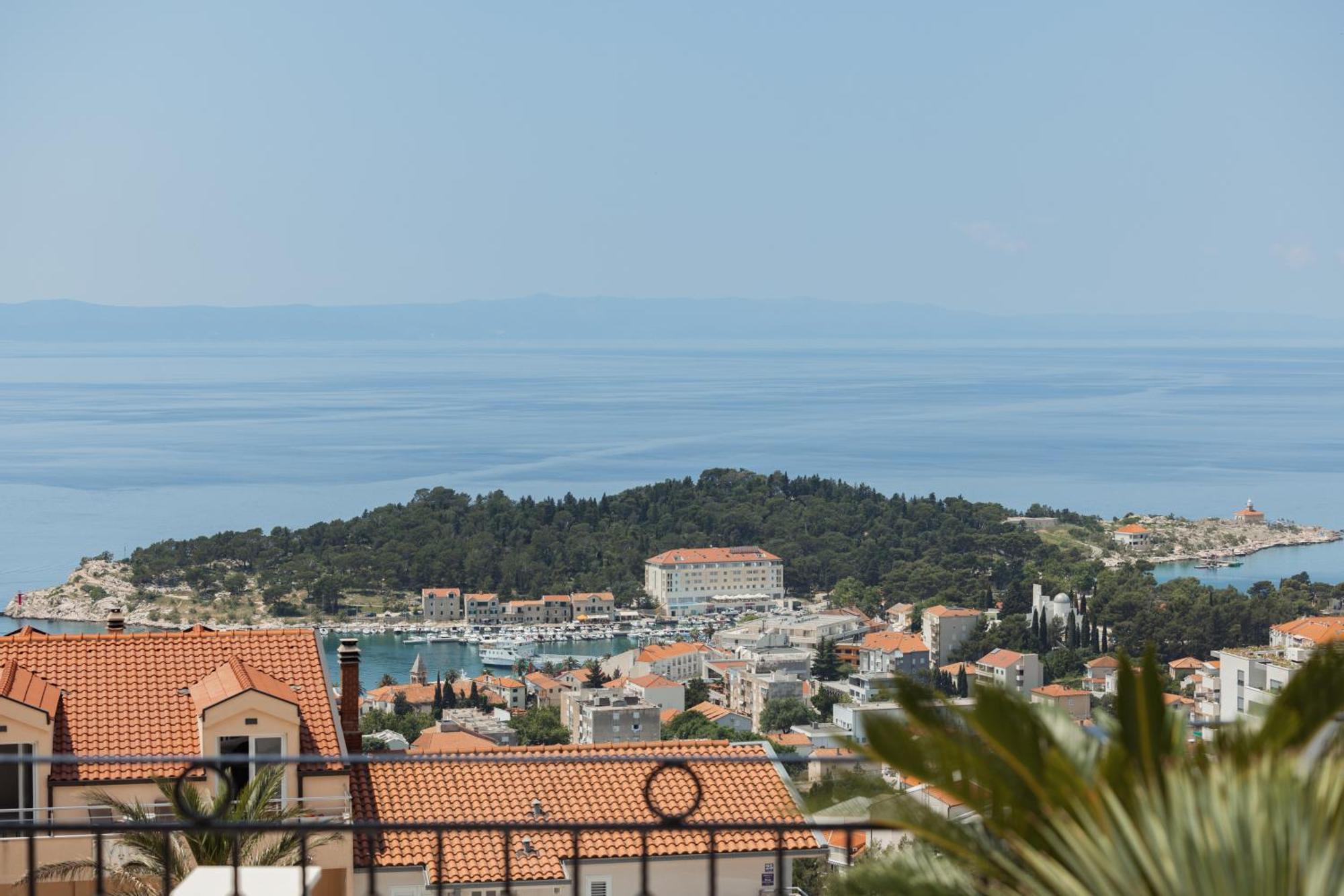 Citrin - New With Amazing Sea View, Big Terrace And Shared Pool Makarska