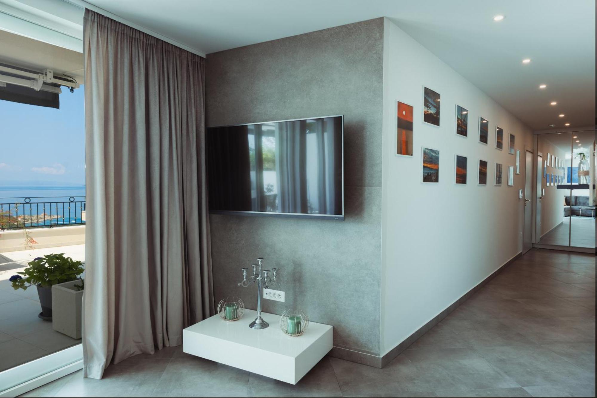 Apartment Citrin - New With Amazing Sea View, Big Terrace And Shared Pool Makarska